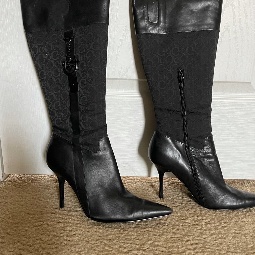Very Stylish Boots. Used 2-3 times. Perfect cond.